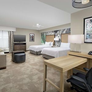 Queen Studio Two Queen Beds Mobility Hearing Access or Non-Smoking